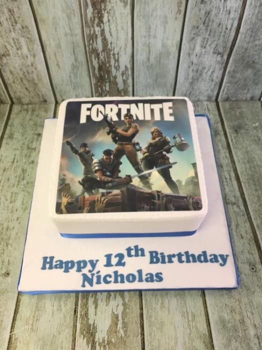 birthday , novelty sports fashion  princess occasional vintage cake Dublin Ireland