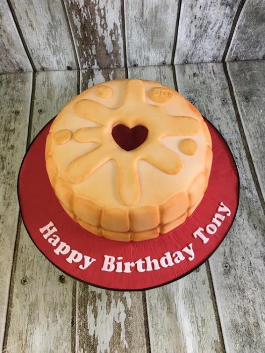 jammy dodger  biscuit birthday cake
