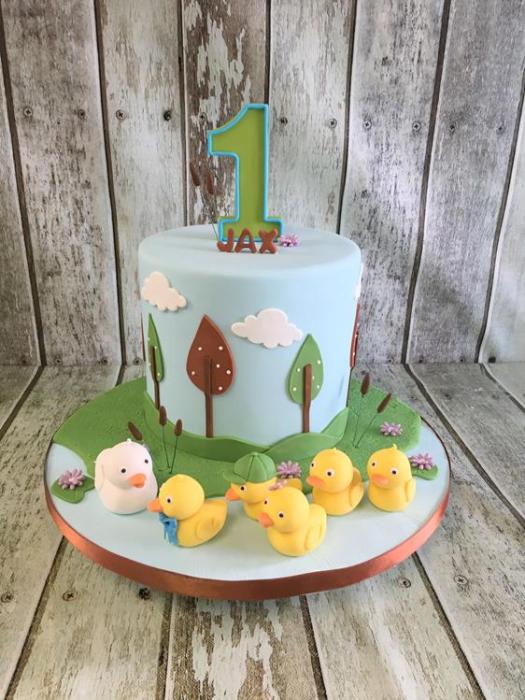 yellow ducks birthday cake
