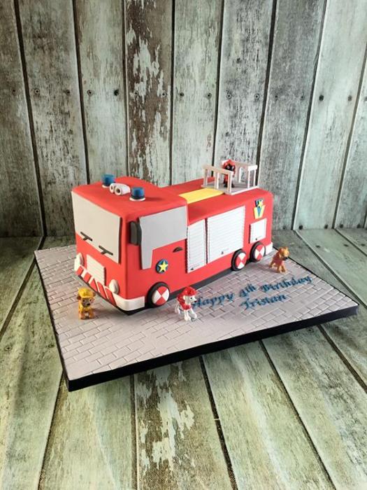 paw patrol fire engin birthday cake