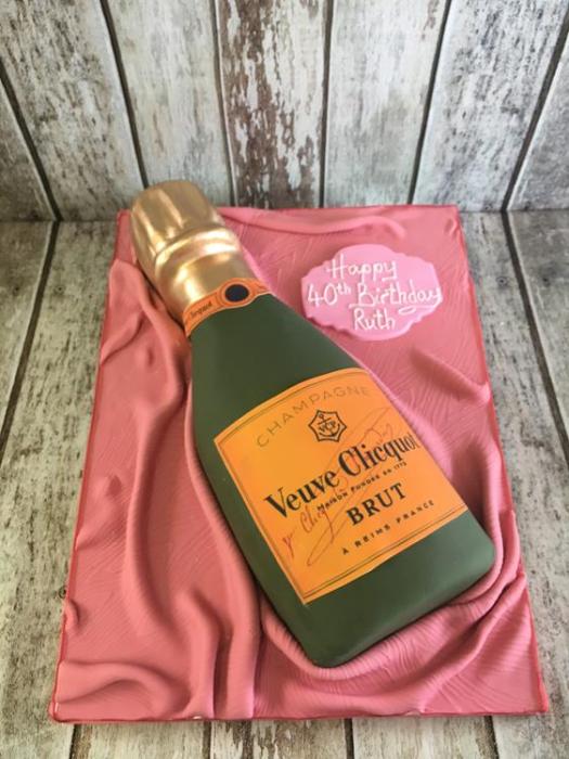 bottle of champagen cake  dublin ireland