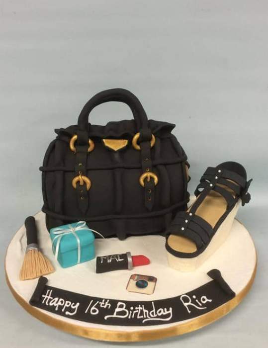 Pravda handbag birthday cake