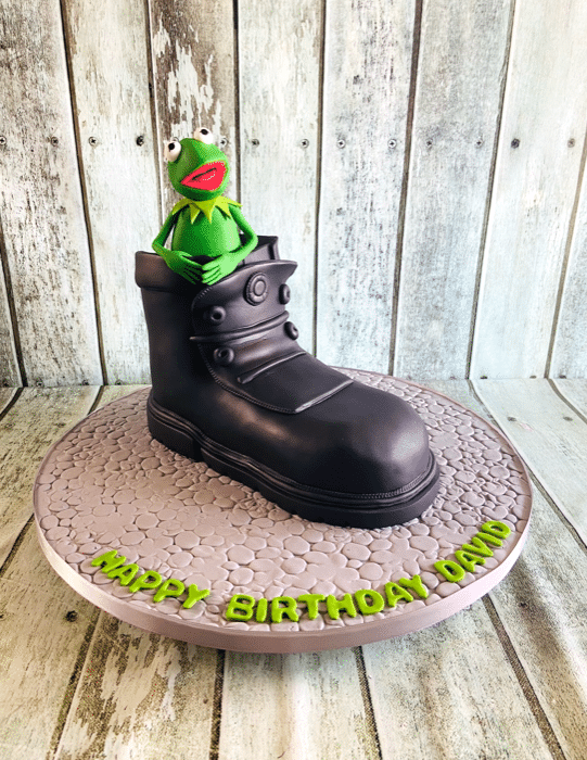 kermit-the-frog-in-a-boot-birthday-cake-