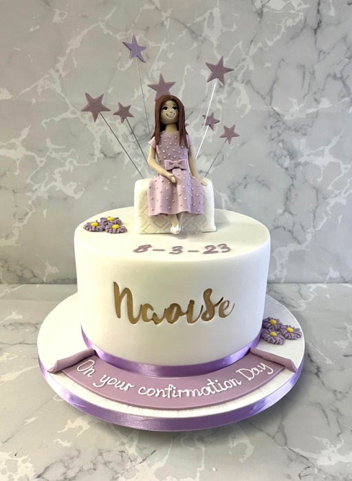 fiona-ocarrols-communion-cake-