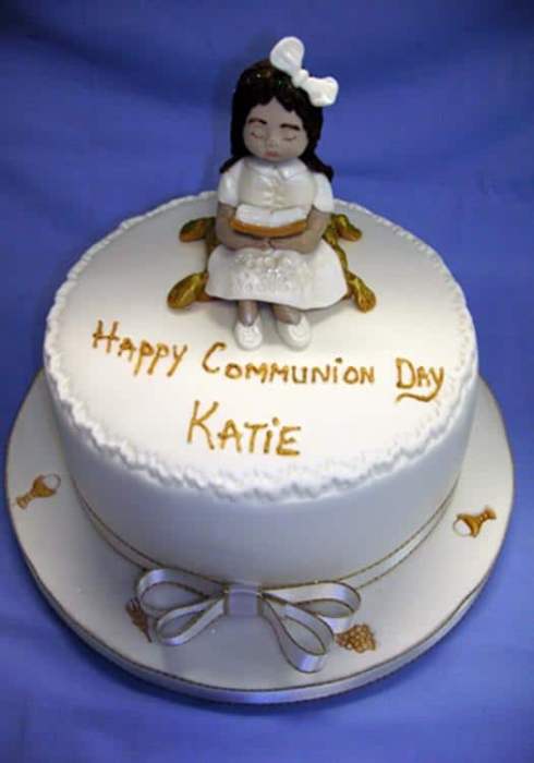 lg_Katie,s Communion Cake (Copy)