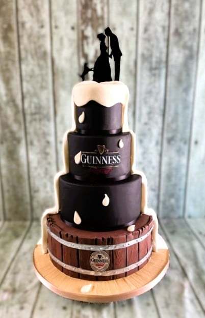 1_Guiness-wedding-cake-