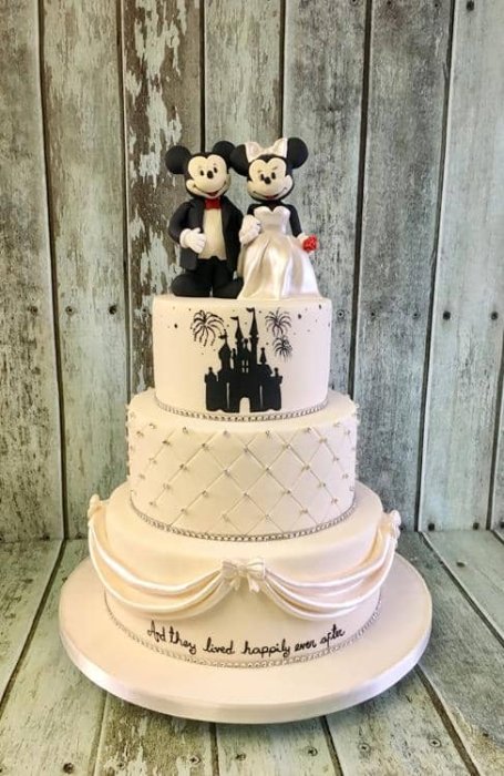 Mickey and Mini wedding cakes Disney inspired
