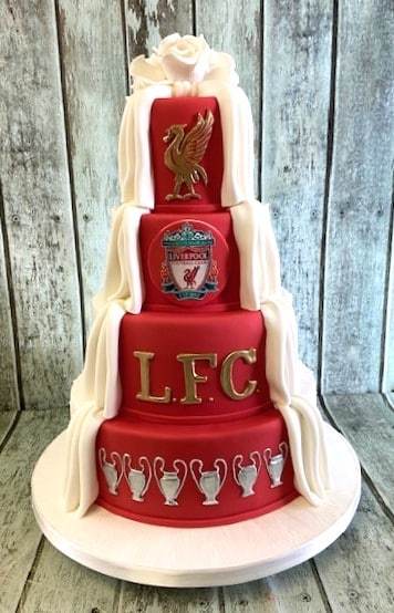 liverpool-with-championship-cups-wedding-cake-