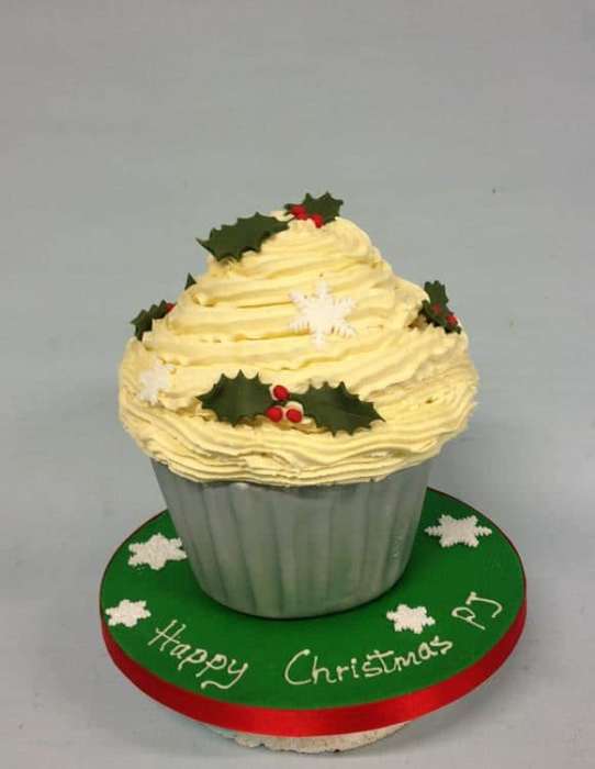 Large Christmas cup cake