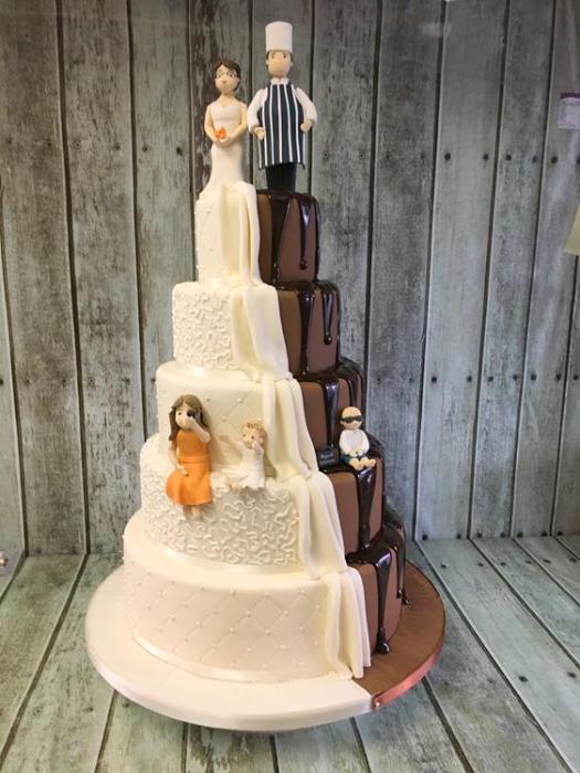 Wedding cake Dublin Ireland  , novelty sports fashion  princess  vintage cake Dublin Ireland