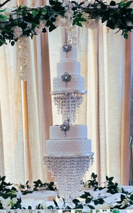 Marylin-2-crystal-wedding-cake-