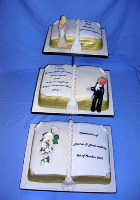 3x book   wedding cake on a stand