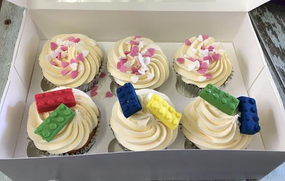 cup cakes wedding hens  celebration