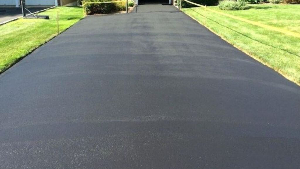 driveway sealing contractor